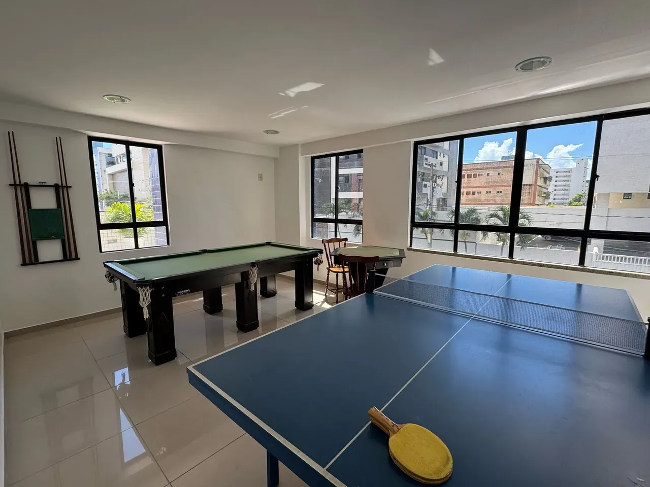 Unfurnished 100 m² apartment with 4 bedrooms and 2 en-suites — photo 12