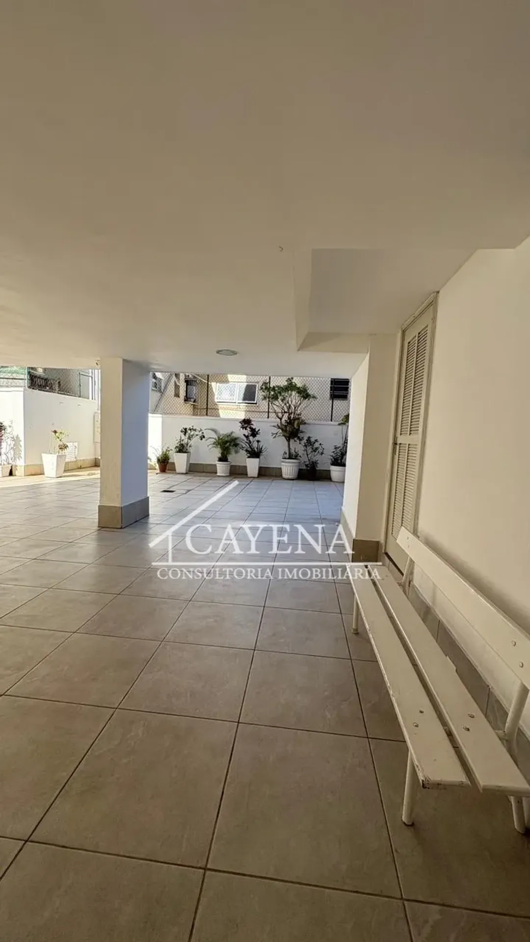 Apartment on the 12th floor with a water view — photo 14