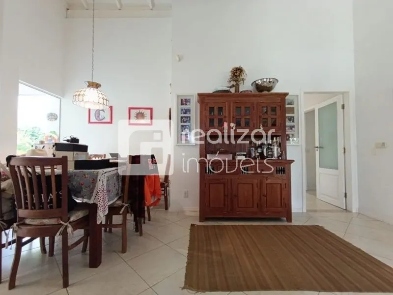 4-bedroom house with a garden — photo 20