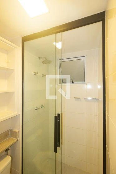 2-bedroom apartment in a building with a gym — photo 30