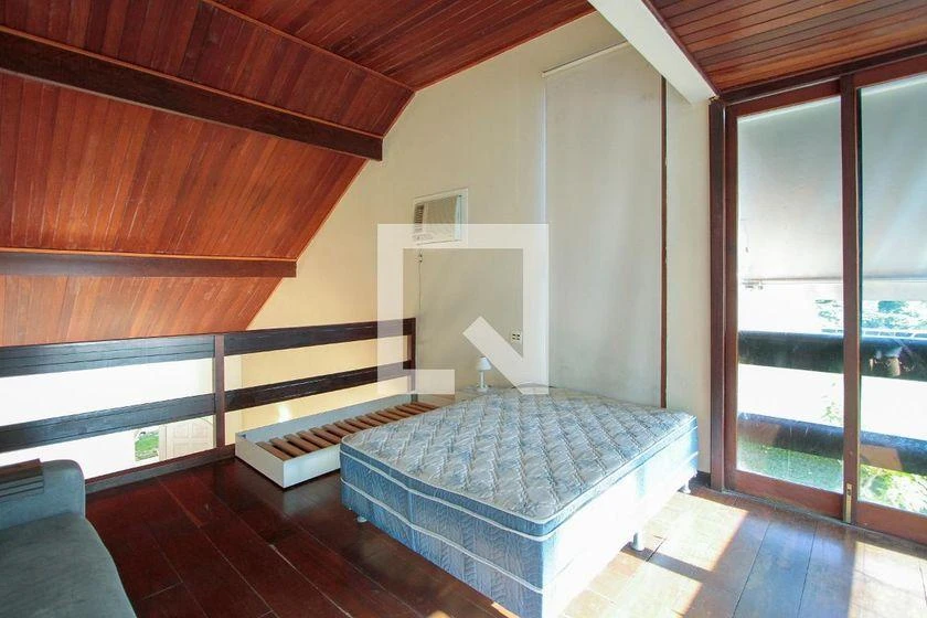 Меблированный дом с 4 спальнями и 3 сьютами, 450 м² — photo 32