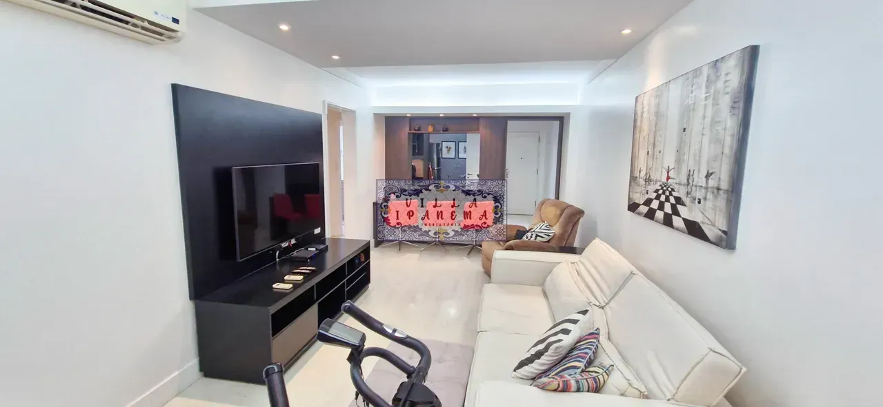 2-bedroom apartment with balcony and floor-to-ceiling windows — photo 17