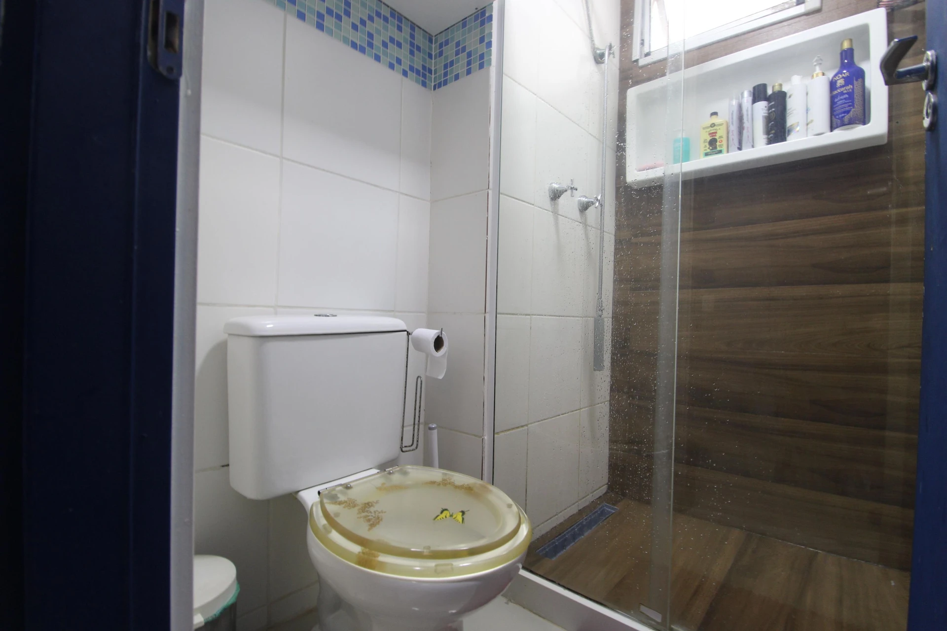 Furnished 2-bedroom apartment with a balcony — photo 2