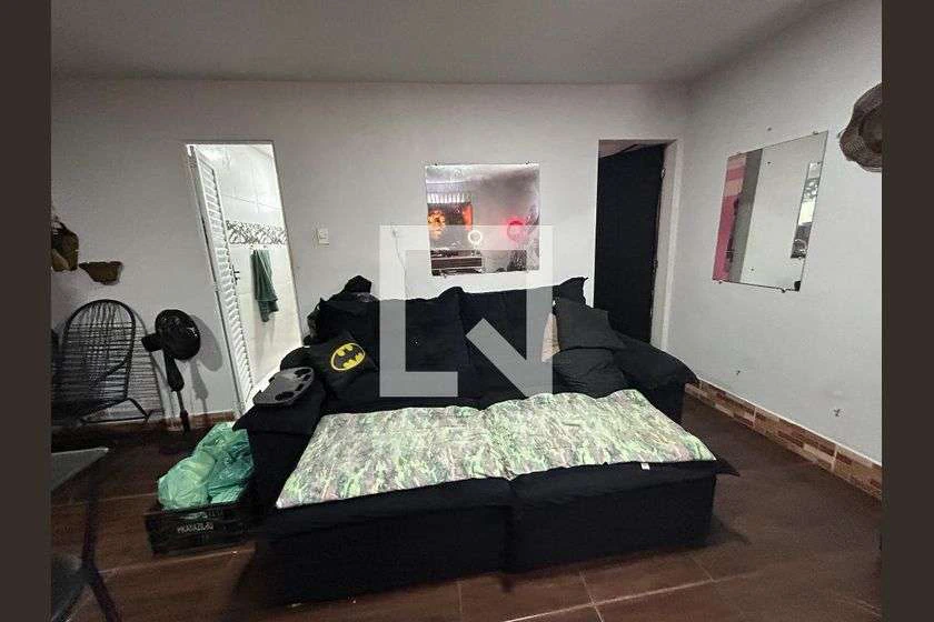 55 m² apartment with 3 bedrooms and a laundry area — photo 10