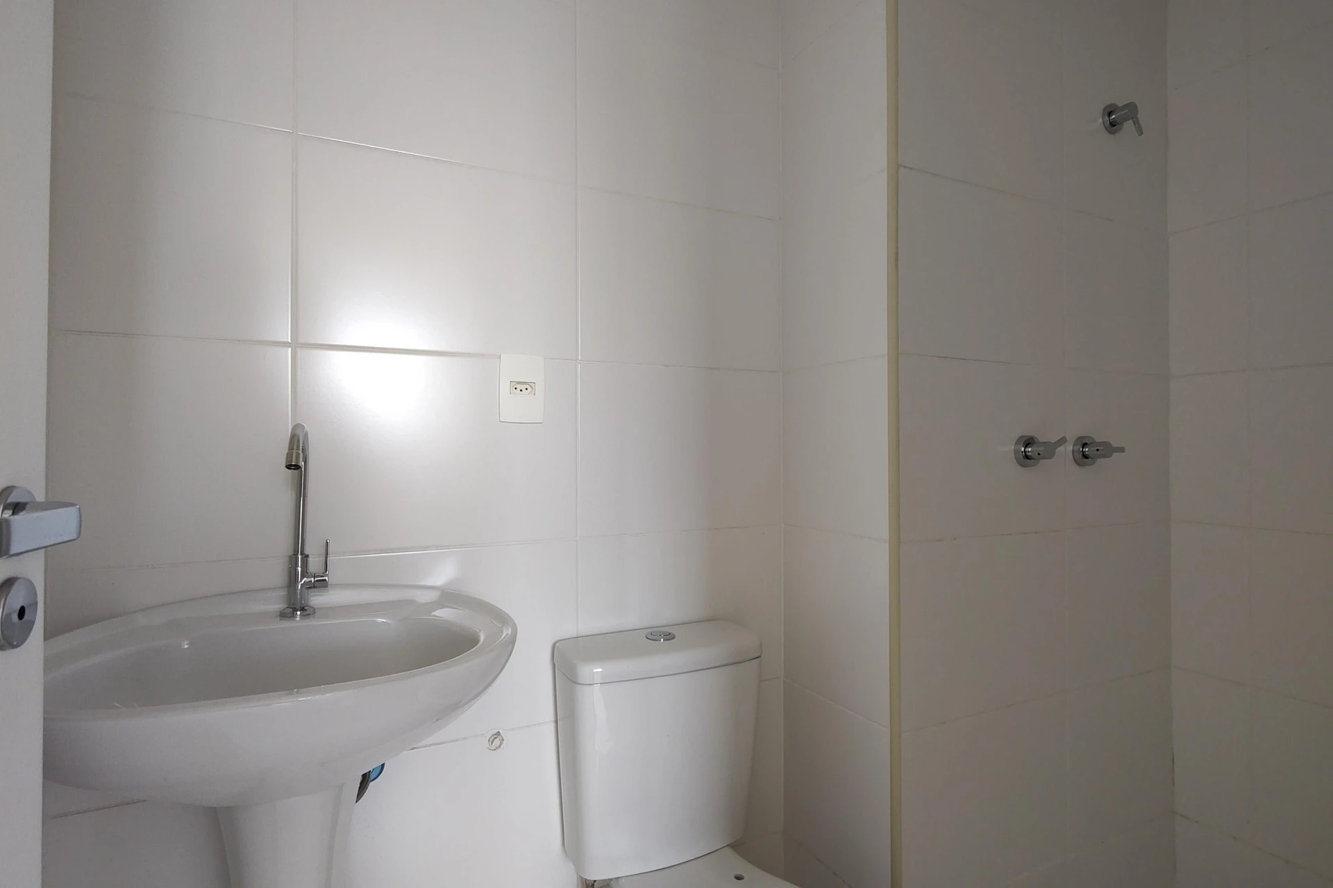 Apartment with 2 bedrooms, balcony and 1 parking space — photo 42