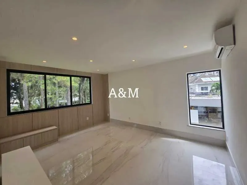 Casa com 4 quartos e 5 banheiros, 4 vagas — photo 16