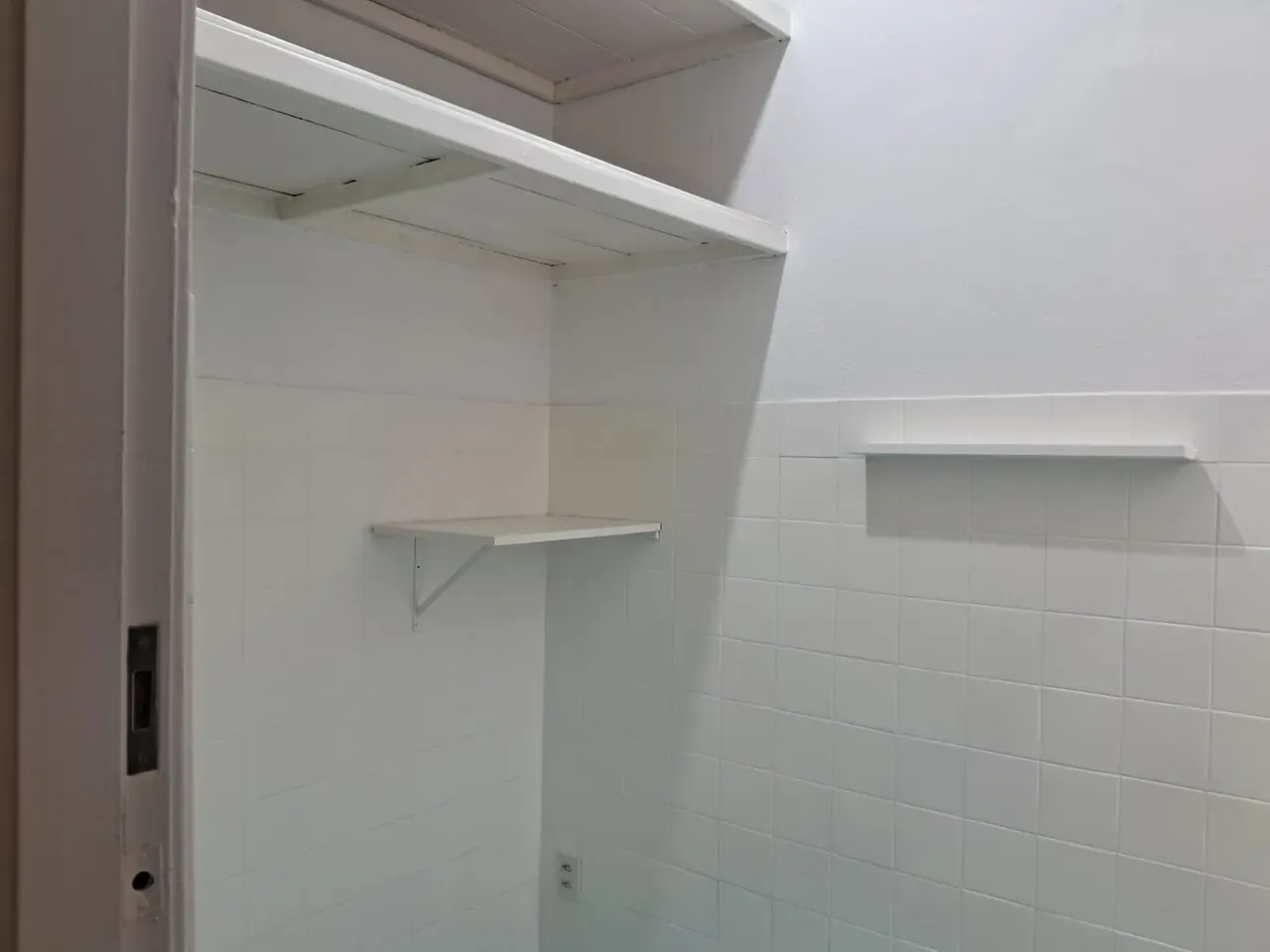 Apartment on the 3rd floor with wood or laminate floors — photo 15