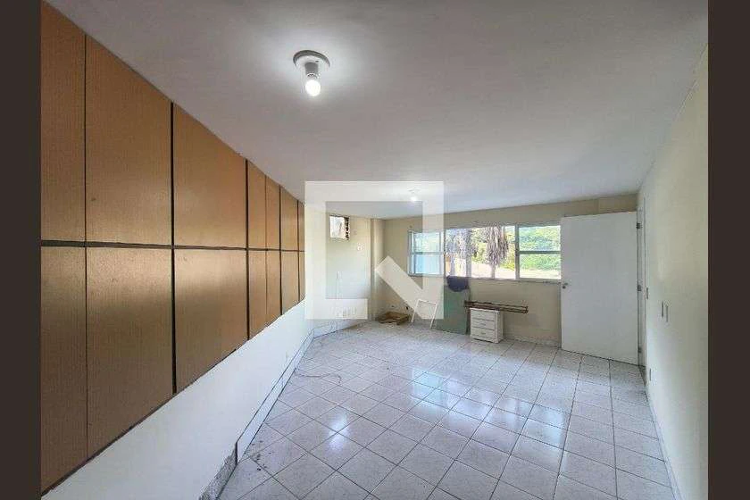 Condo house with 3 bedrooms and 180 m² — photo 18