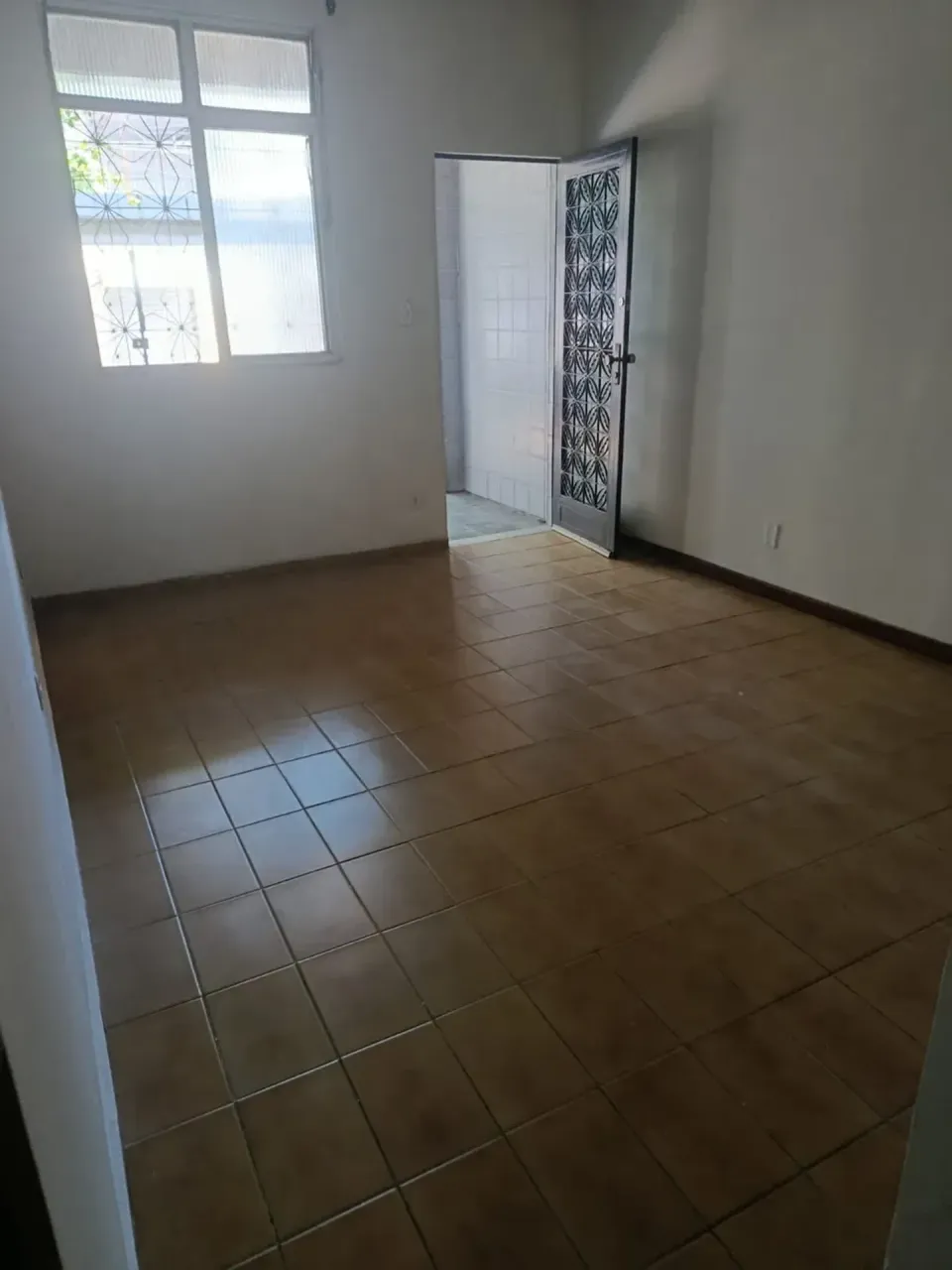 House with 2 bedrooms, 1 bathroom and balcony