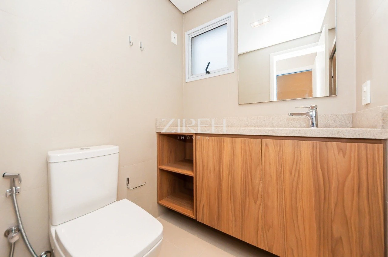 3-bedroom apartment with a private BBQ area — photo 23