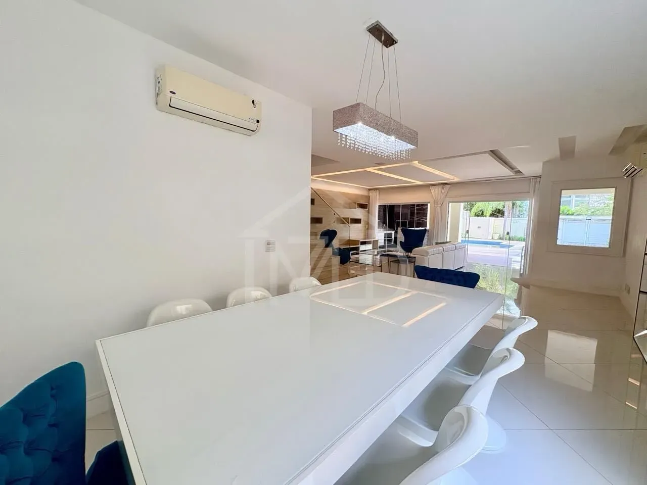 4-bedroom house with a private pool in Rio de Janeiro — photo 23