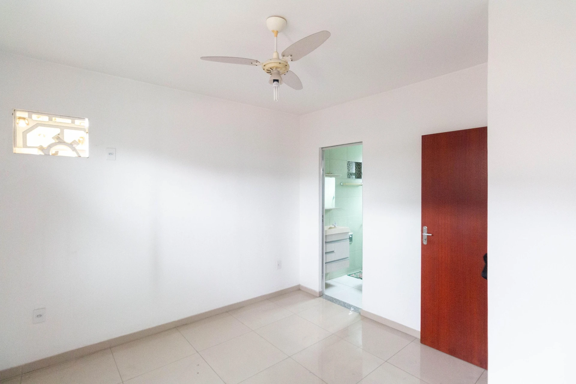 2-bedroom house with a home office