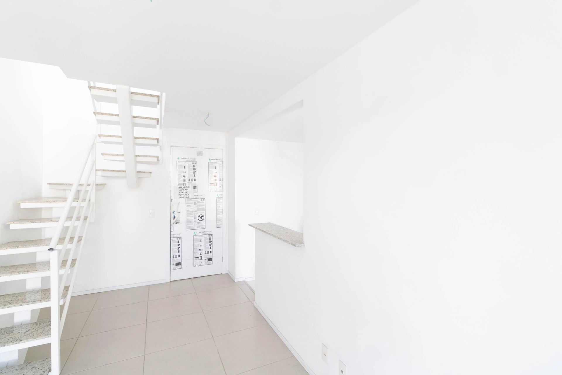 Apartamento mobiliado com 3 quartos e varanda envidraçada — photo 57