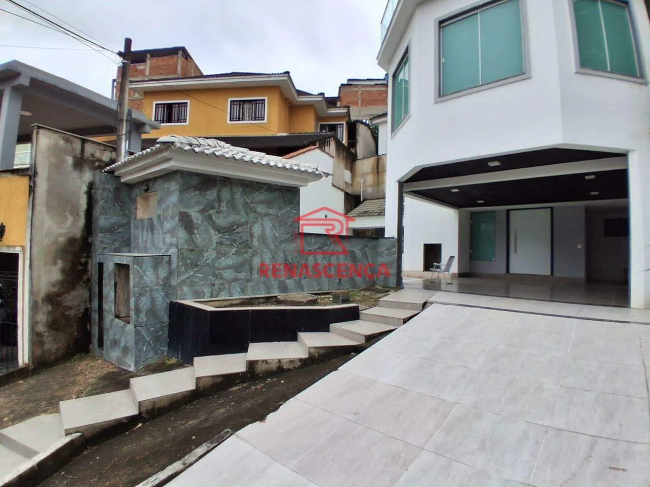 House, 300 m², with a private BBQ — photo 11