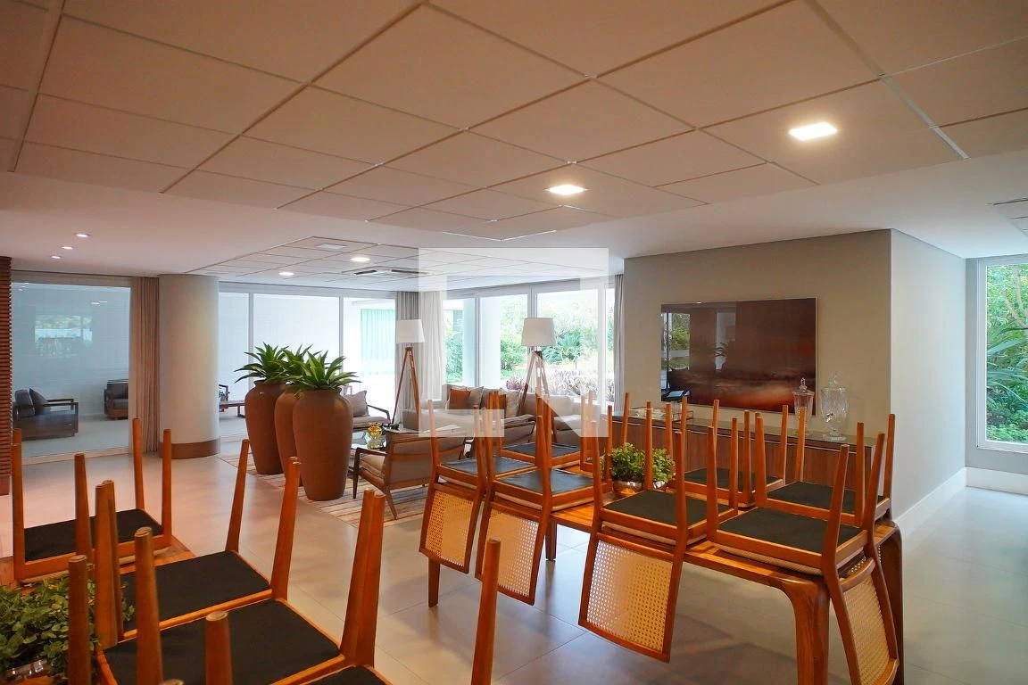 Apartment, 130 m², with floor-to-ceiling windows — photo 39