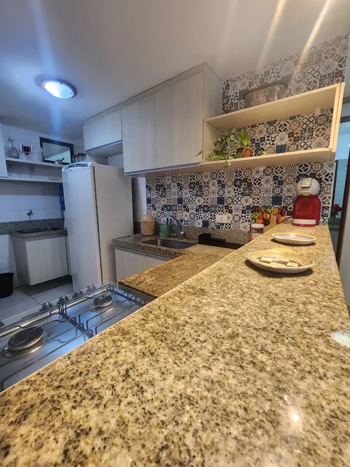Furnished 2-bedroom apartment with city view — photo 27