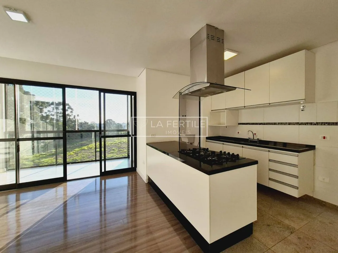 115 m² apartment with 2 bedrooms and an open-plan kitchen — photo 6