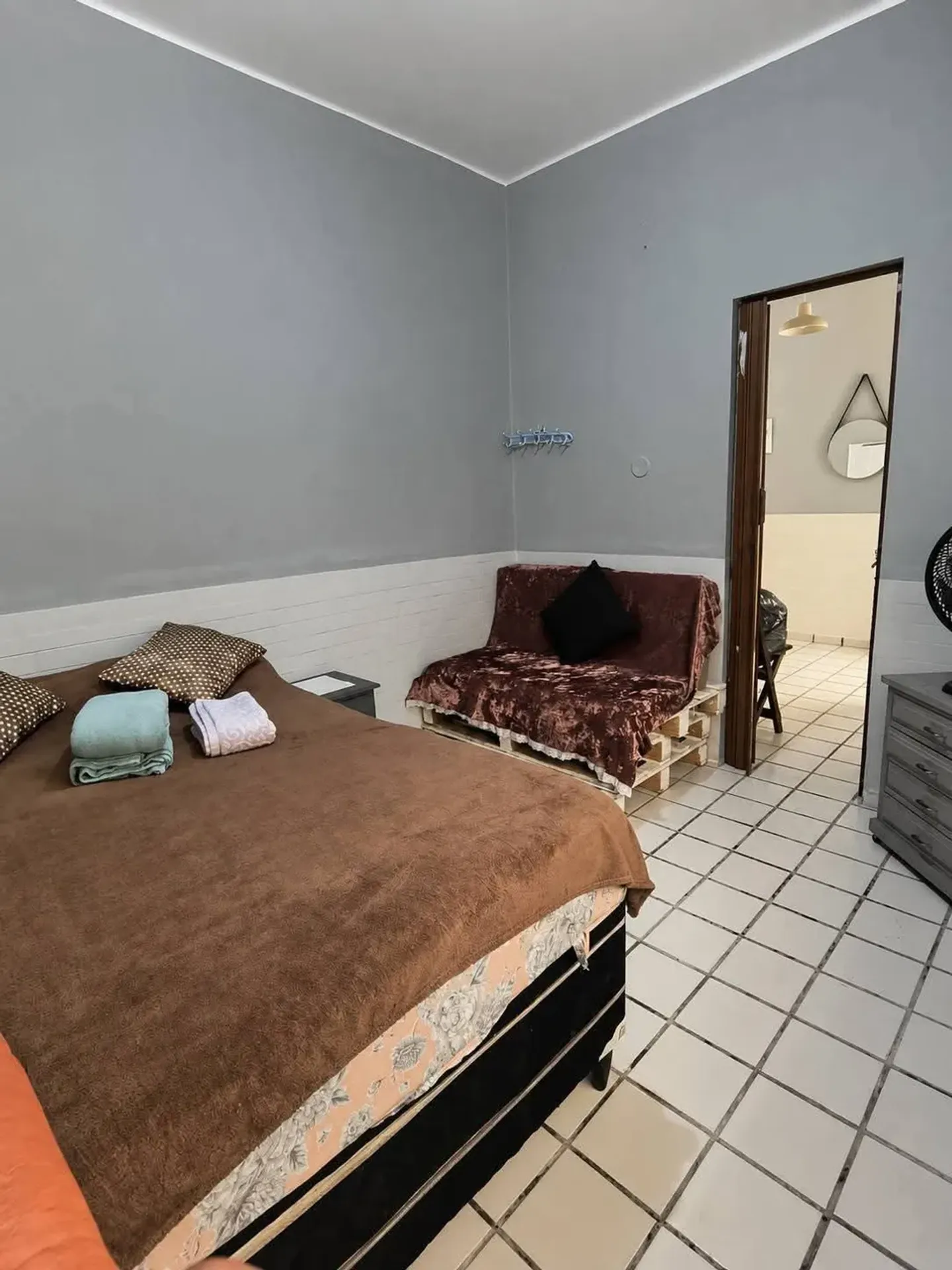 Furnished apartment, 50 m², with a bathtub — photo 18