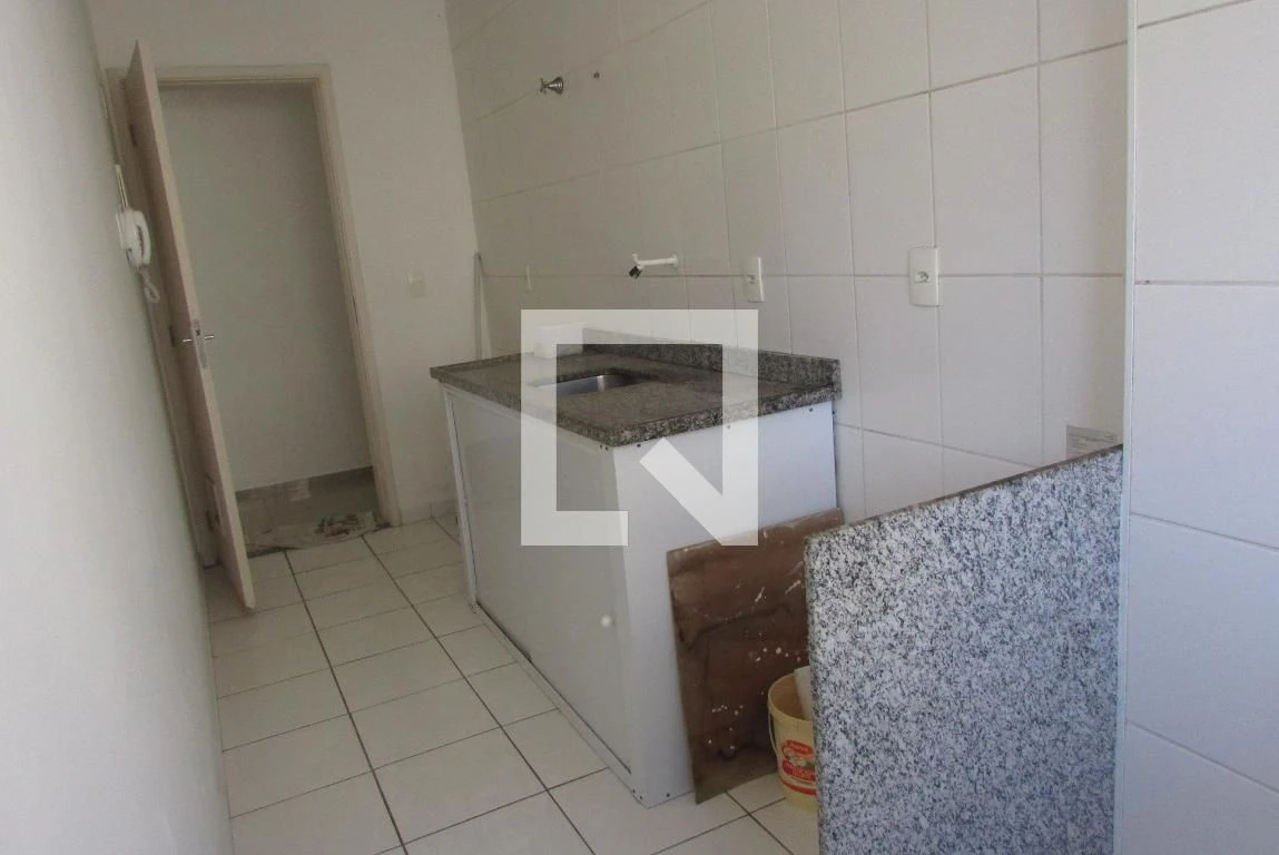 Unfurnished 2-bedroom apartment with 1 parking space — photo 22