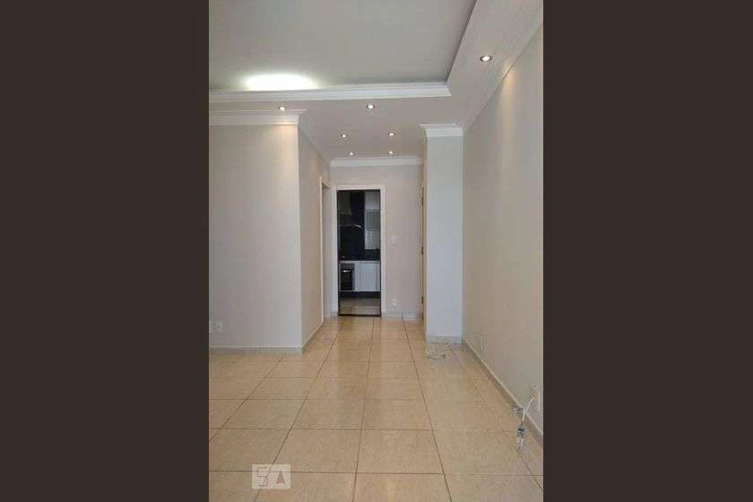 Невелика квартира з 2 спальнями 55 м² і окремою кухнею — photo 21