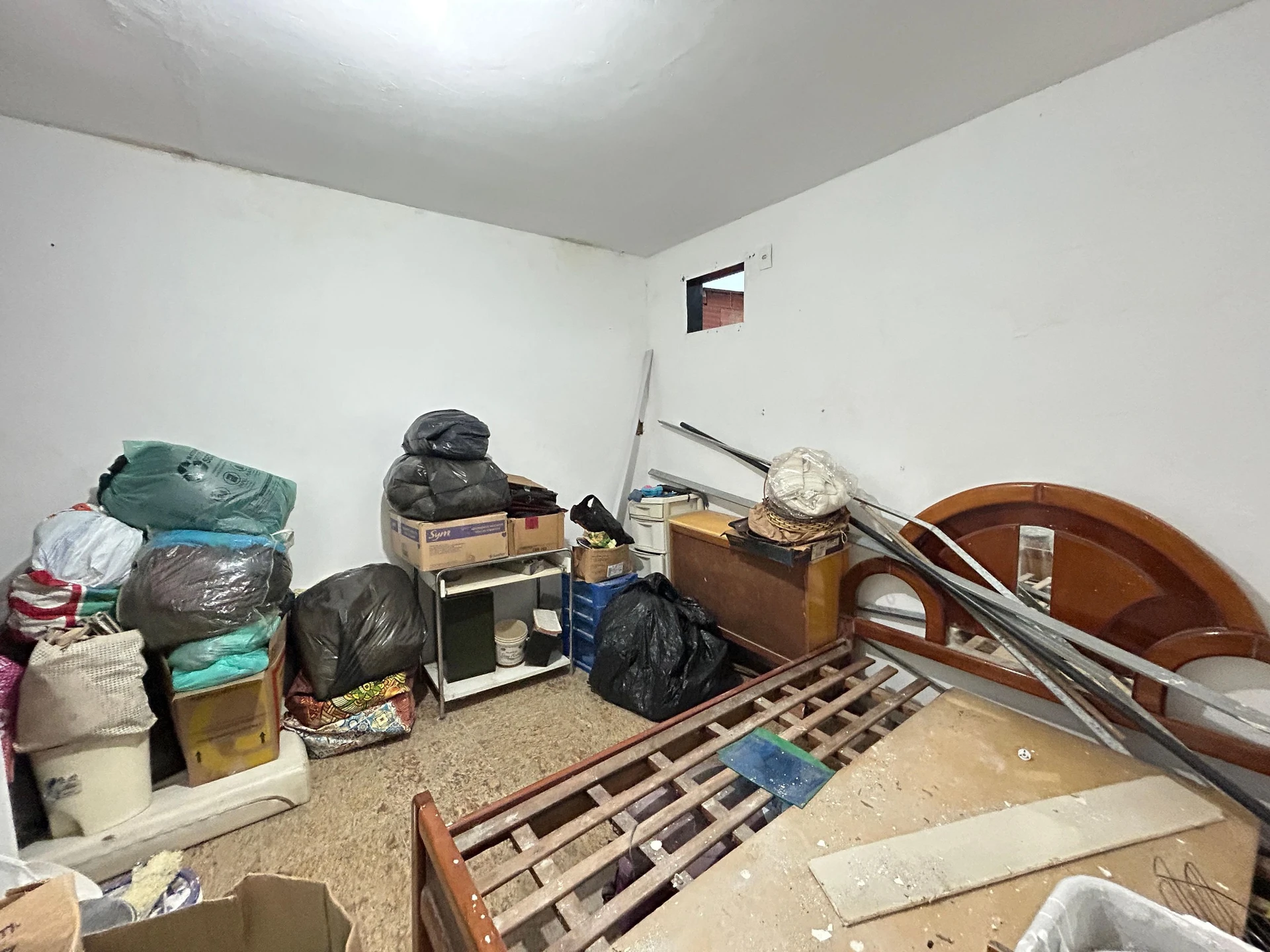 Casa com 4 quartos e varanda fechada de vidro — photo 37