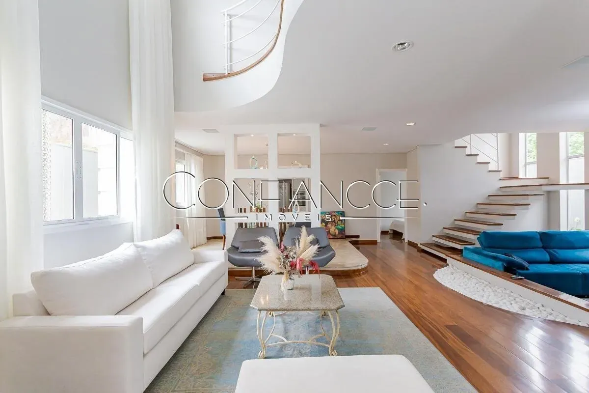 House with 4 en-suite bedrooms and 6 parking spaces — photo 4