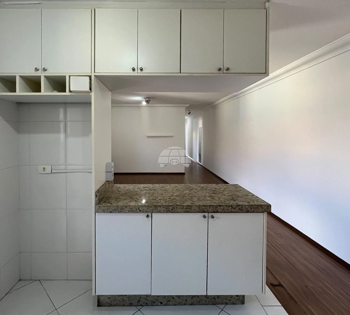 3-bedroom apartment with a home office in Curitiba — photo 18