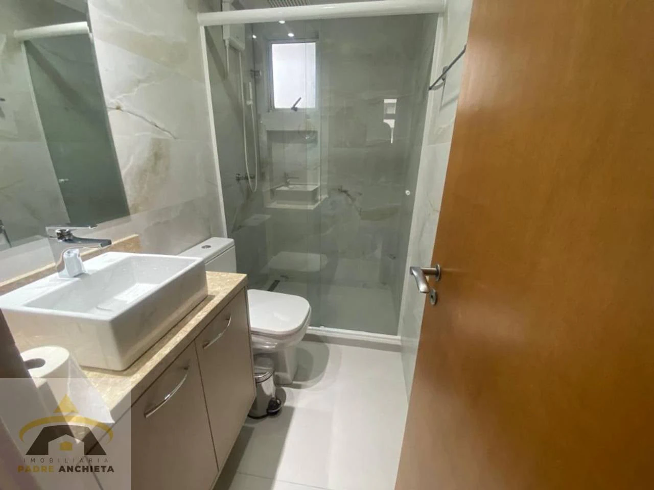 Квартира с 2 спальнями, в доме есть тренажёрный зал — photo 17