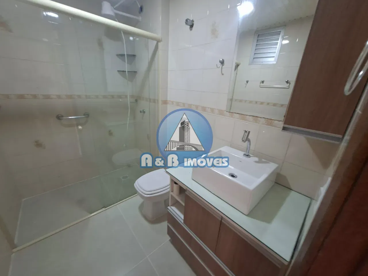 Apartamento com piso de madeira ou laminado, Hauer — photo 7