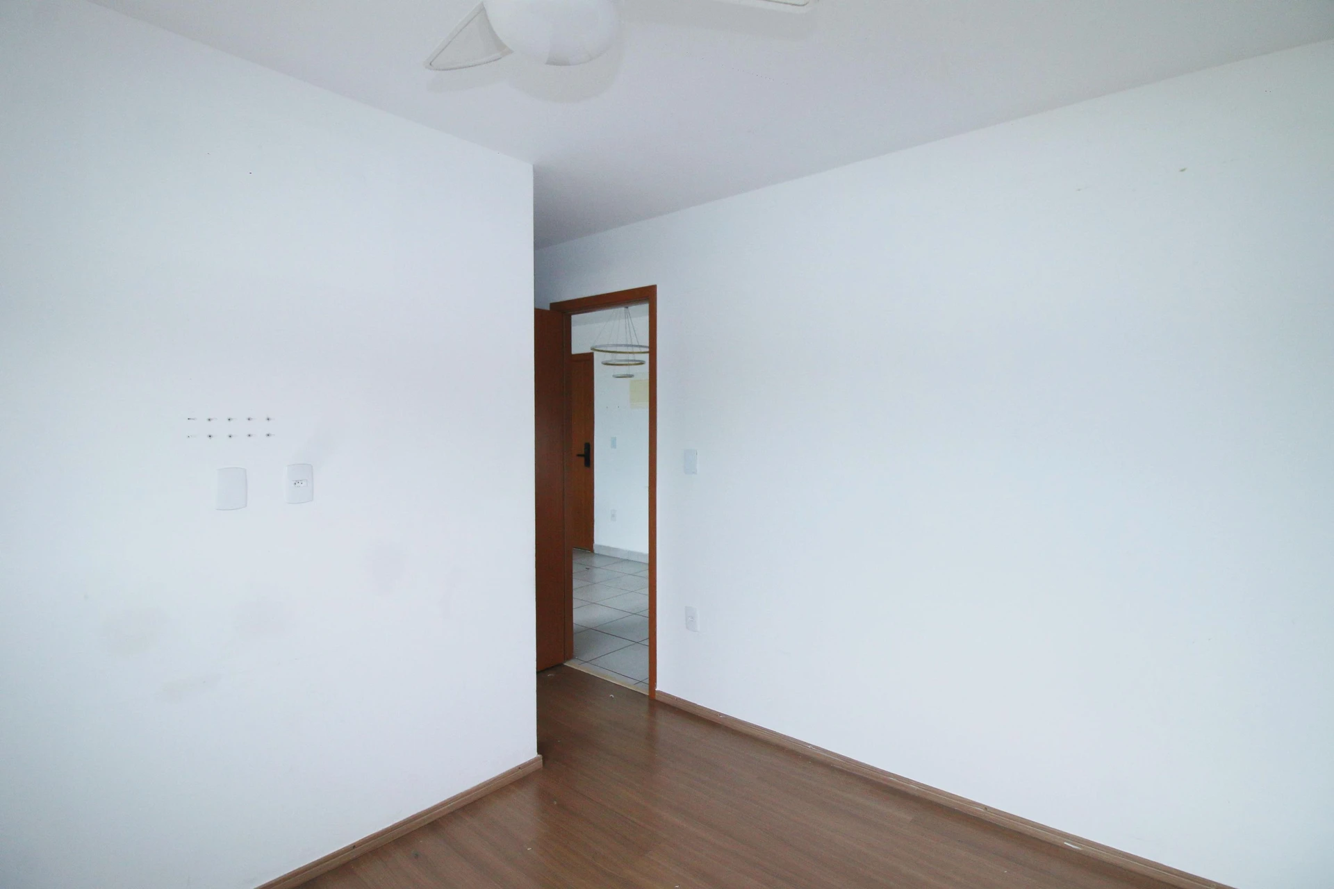 2-bedroom apartment with a mountain view — photo 29