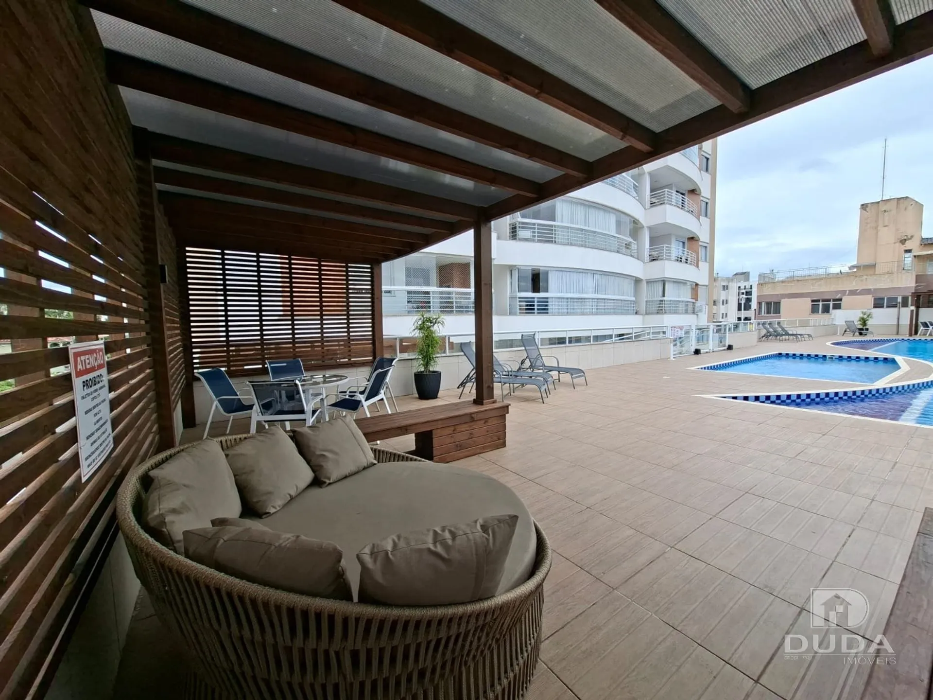 Apartment on the 10th floor with floor-to-ceiling windows — photo 117