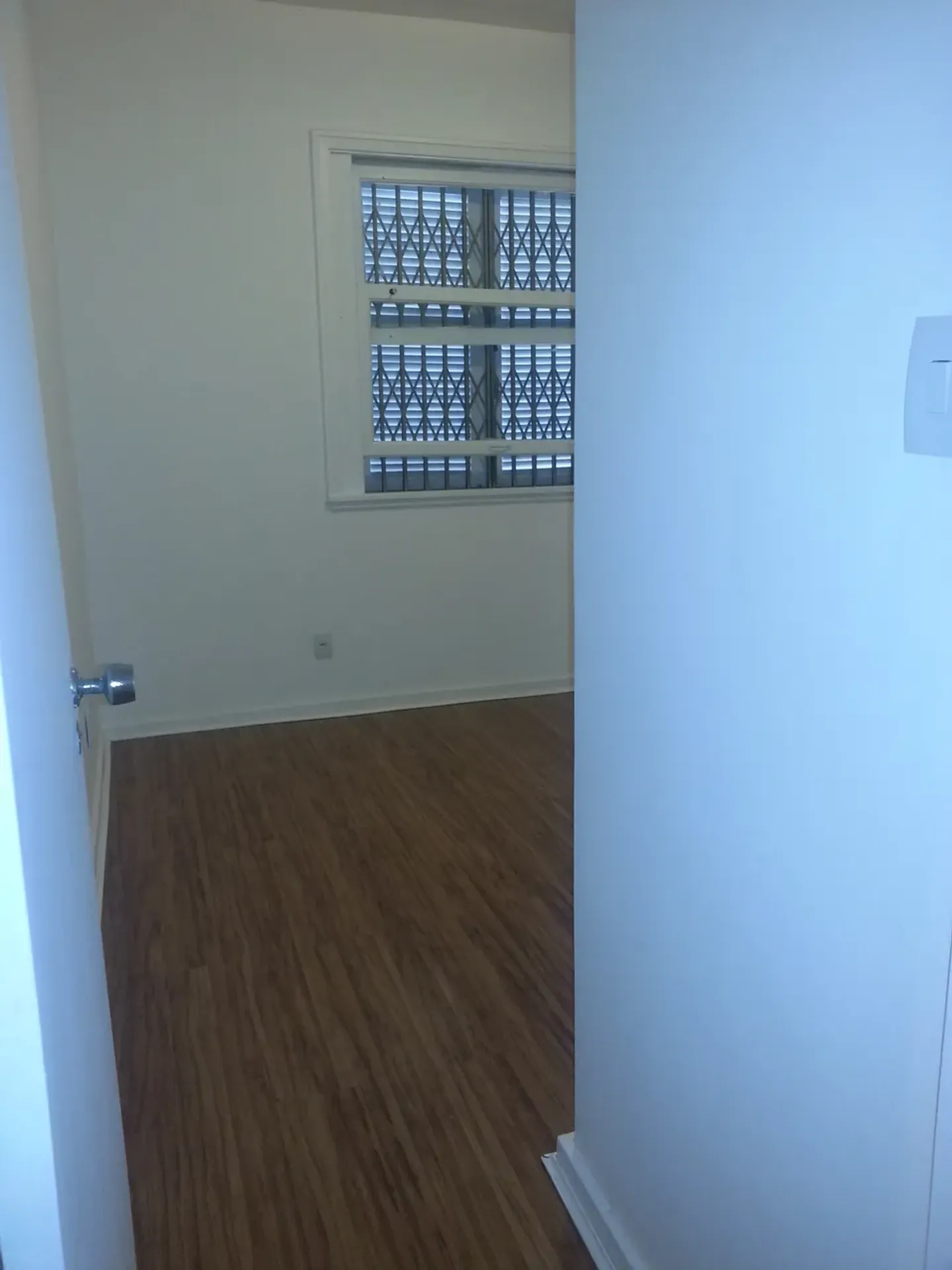 Apartment, 80 m², with wood or laminate floors — photo 10