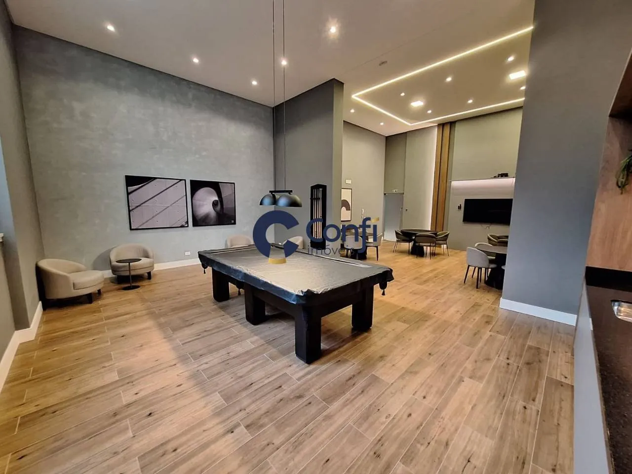 3-bedroom apartment with a grill on the balcony — photo 41