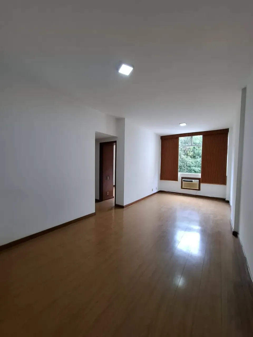 Apartamento de 2 quartos com vista para as montanhas