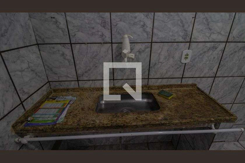 40 m² studio with an electric shower — photo 22