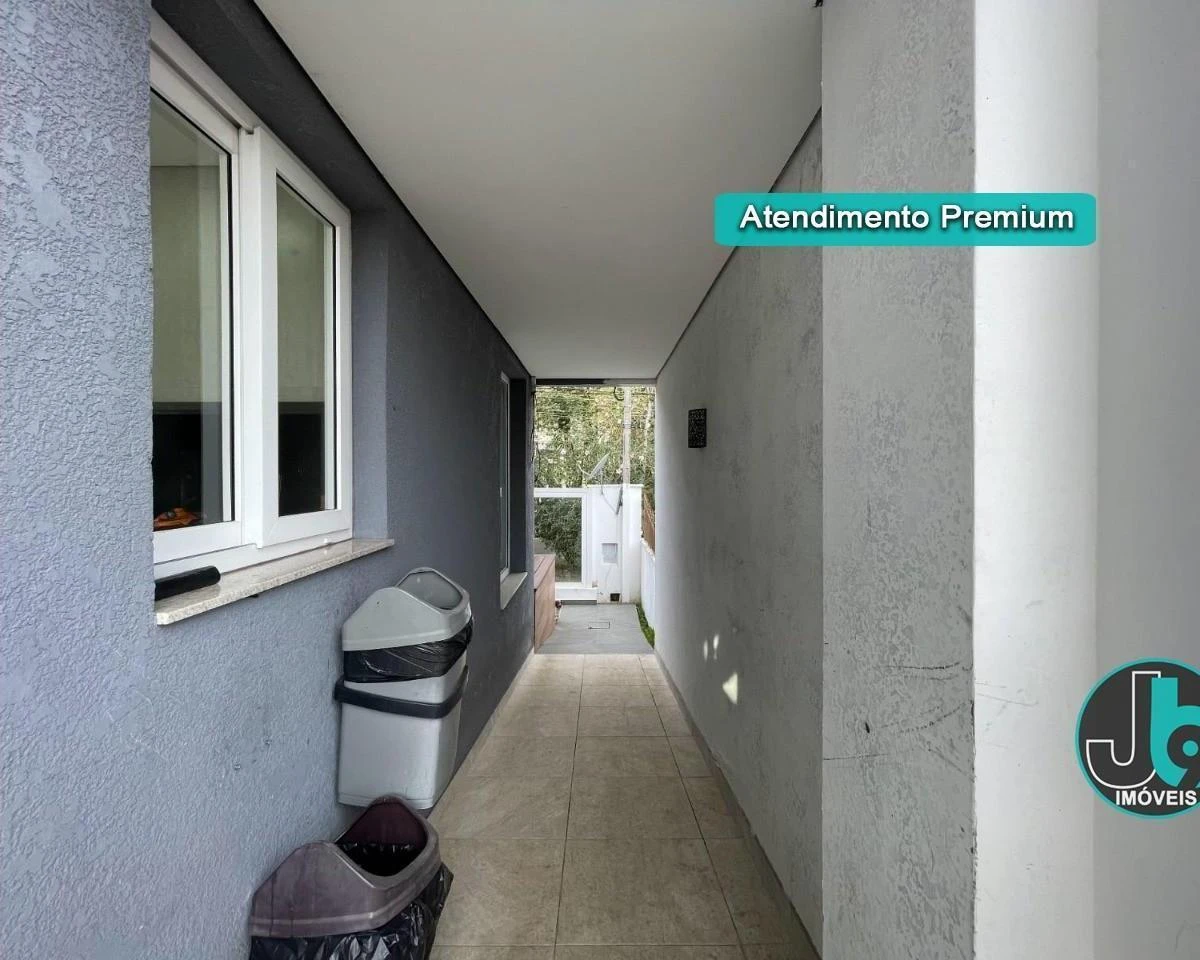 389 m² house with 4 bedrooms and an open-plan kitchen — photo 34