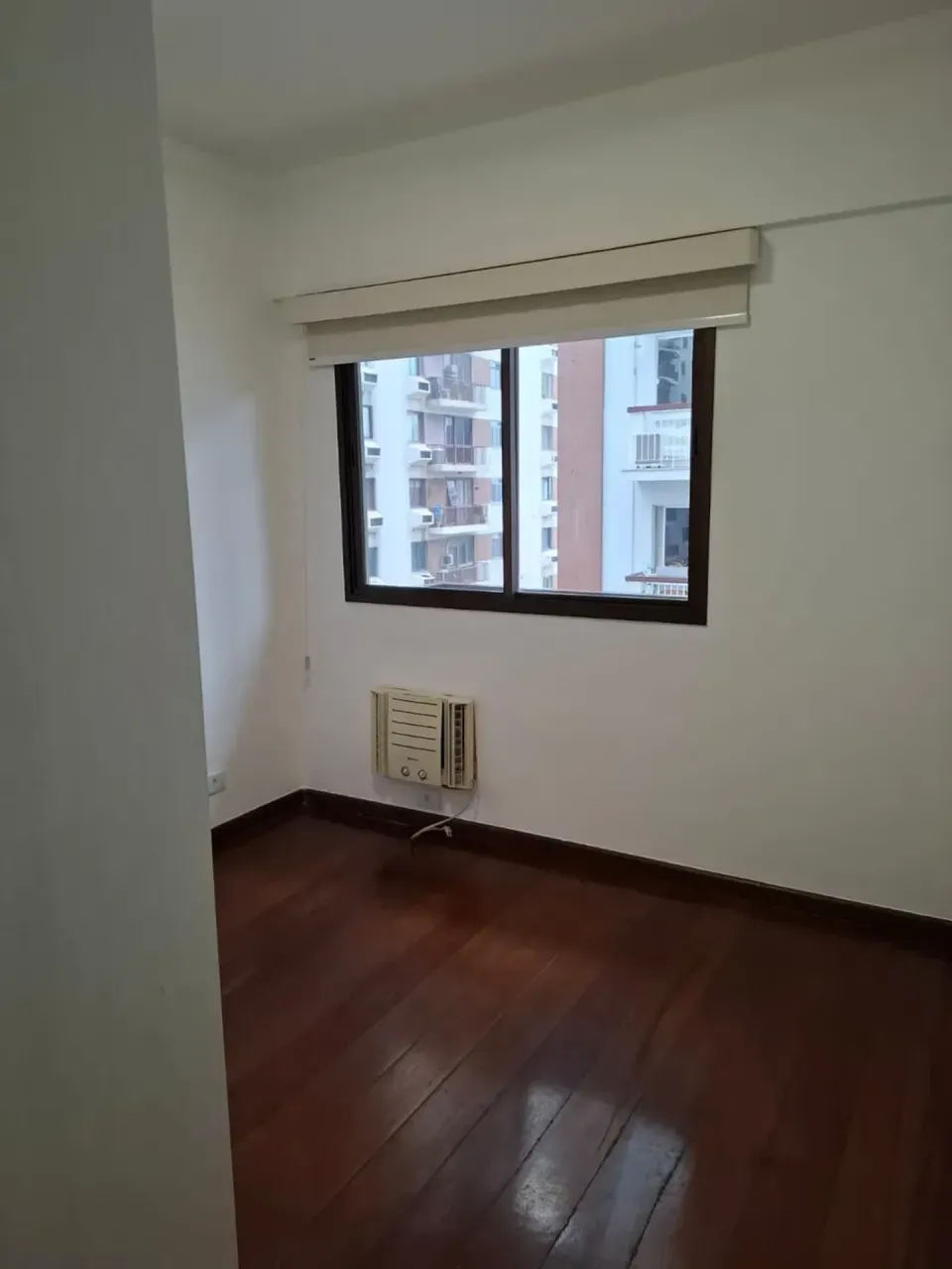 Apartment with 2 bedrooms, 3 bathrooms and a balcony — photo 15
