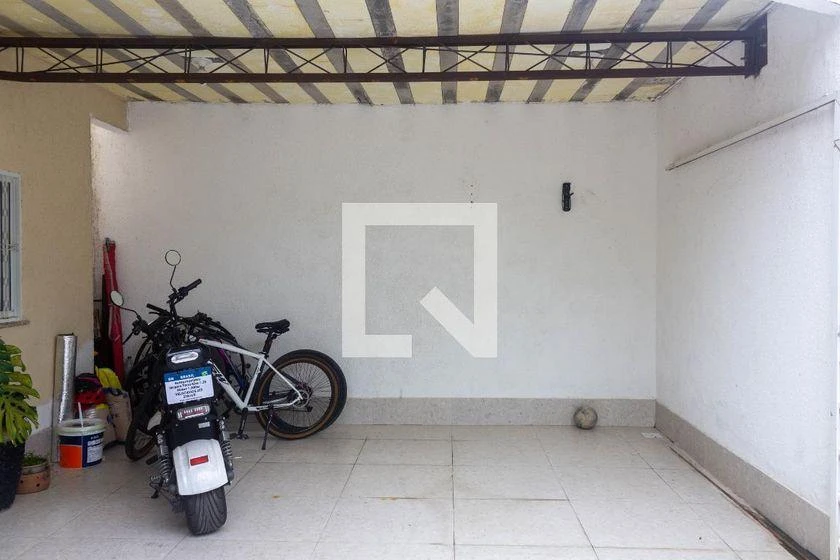 2-bedroom house with a washing machine — photo 16