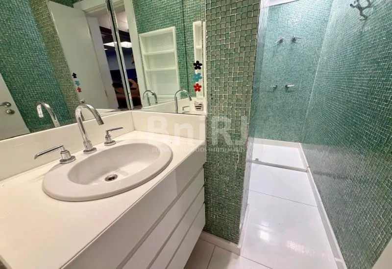 Apartment with 5 bedrooms and open gas kitchen — photo 35
