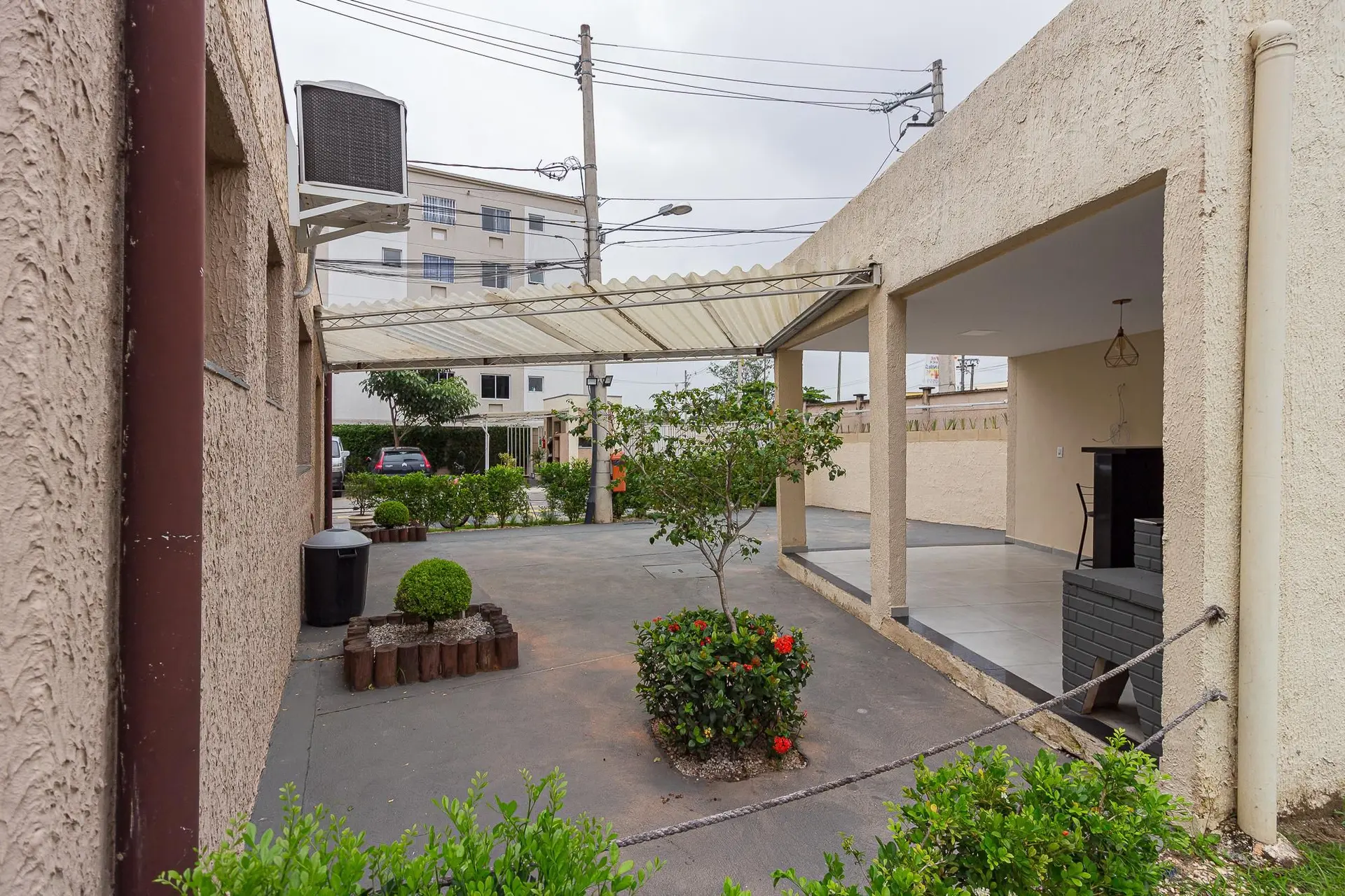 Unfurnished 2-bedroom apartment with 1 parking space — photo 6