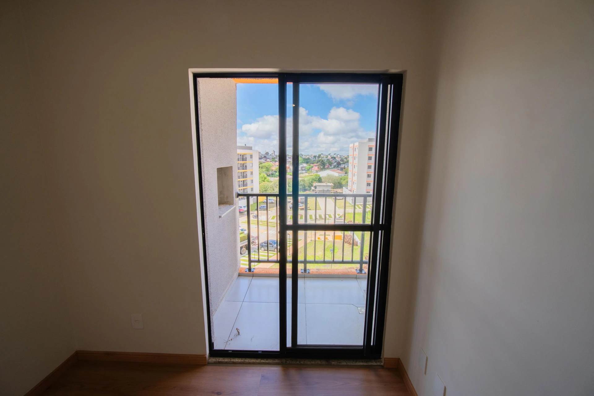 2-bedroom apartment in a building with a sauna — photo 47
