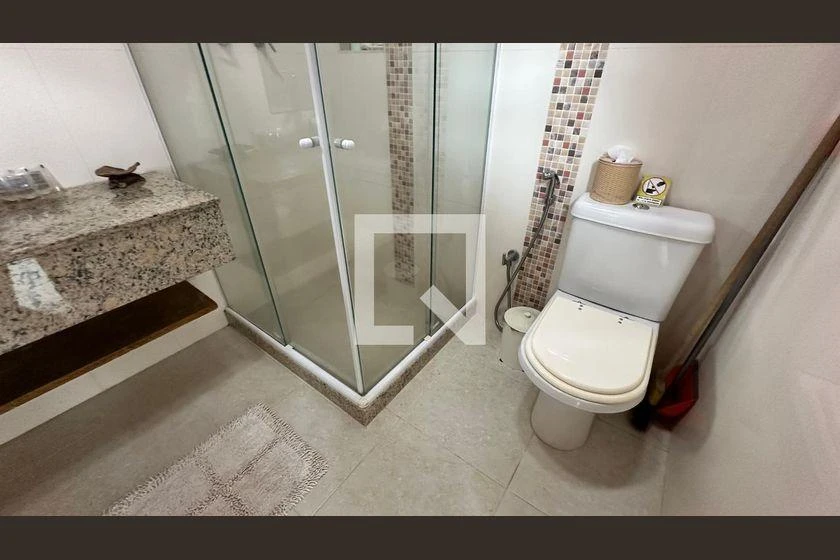Casa com 5 quartos e cozinha aberta de 300 m² — photo 49
