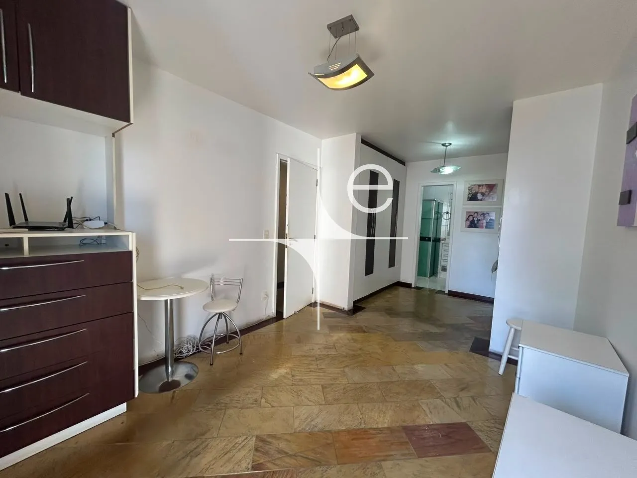 254 m² apartment with a walk-in closet and a home office — photo 22