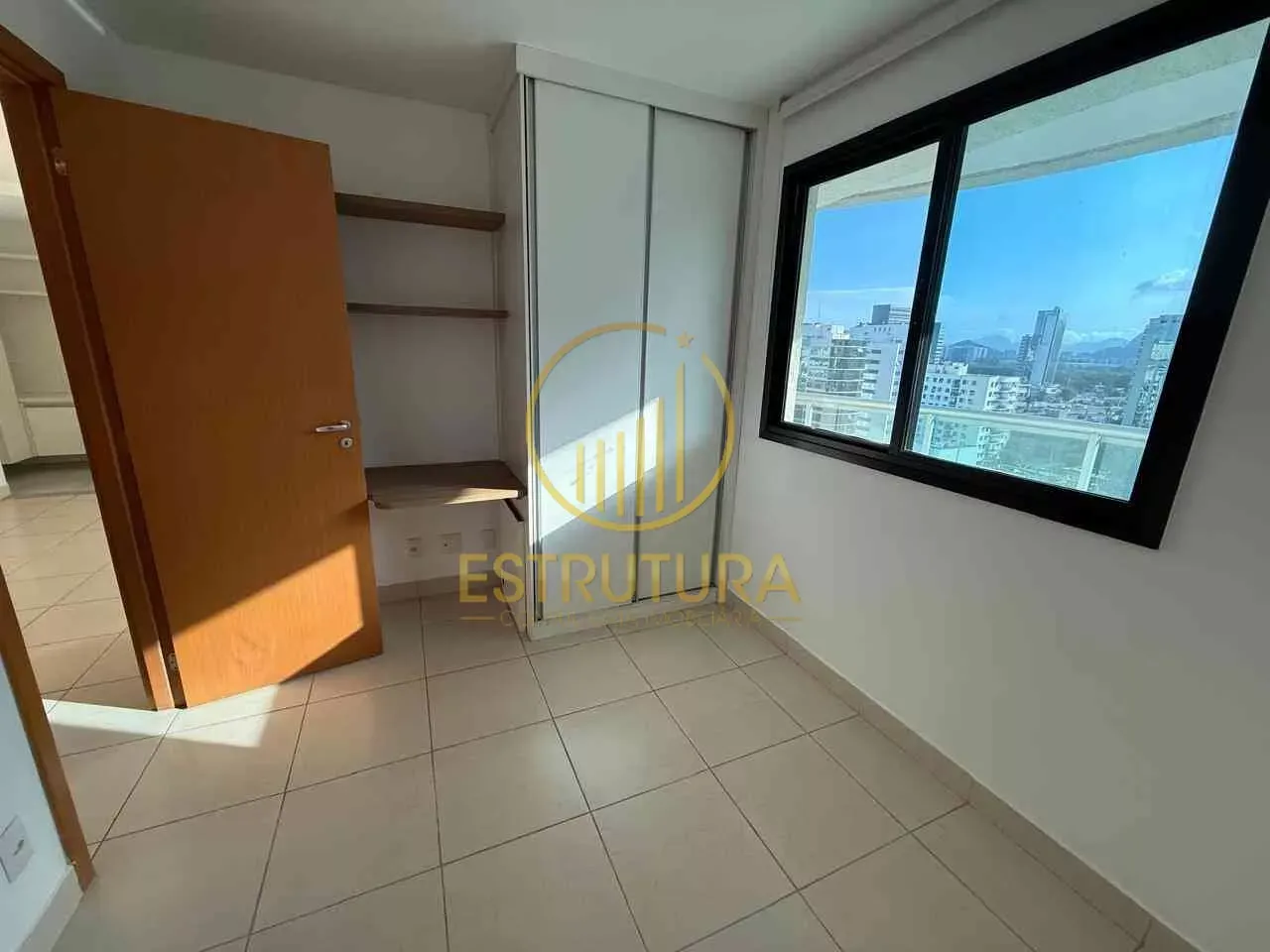 Rental apartment with 2 bedrooms and a balcony — photo 10