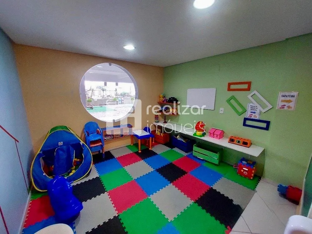 Квартира с 3 спальнями, suite и застеклённым балконом — photo 38