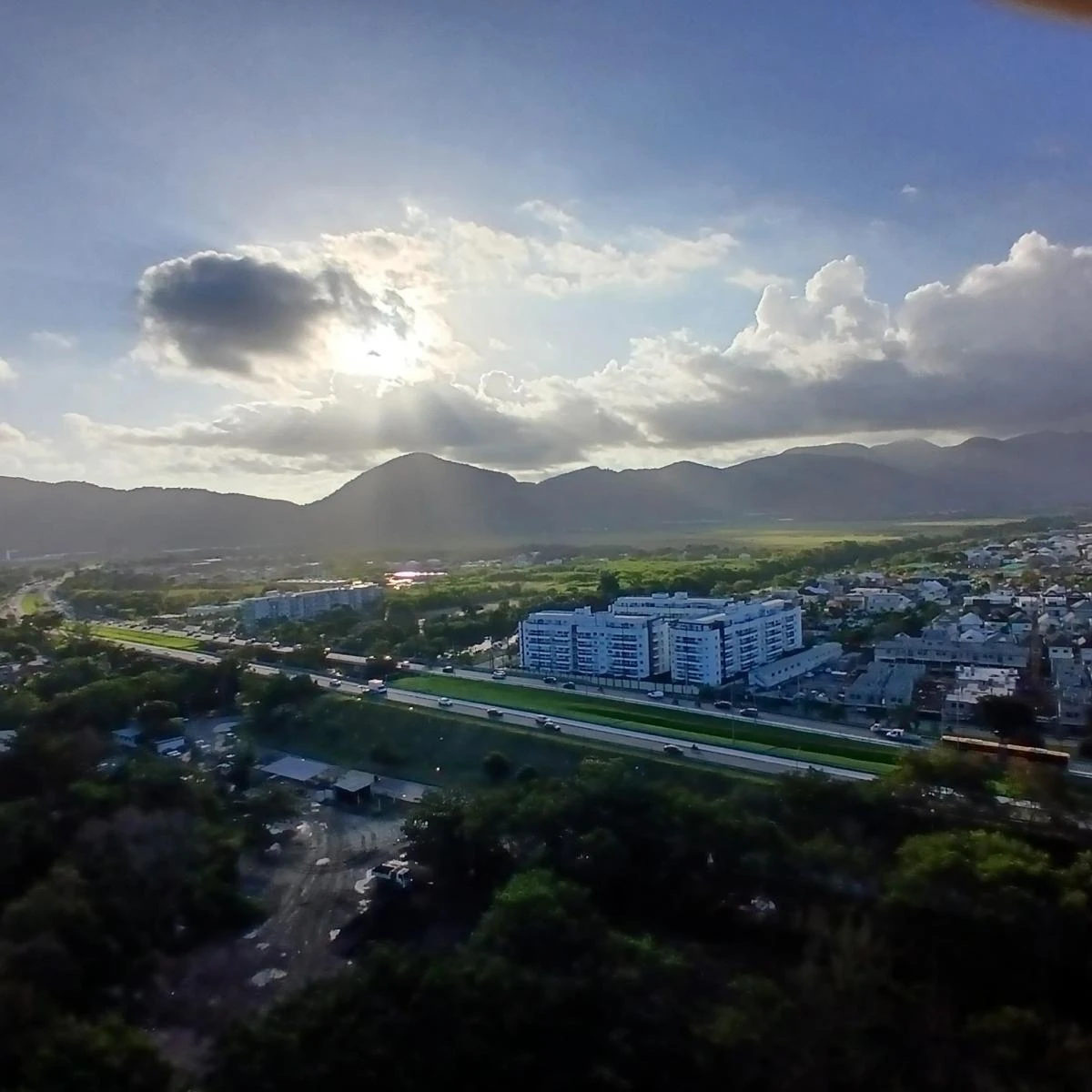 Mountain view in a 3-bedroom apartment, 83 m² — photo 9