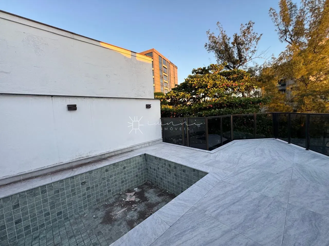Penthouse with 5 bedrooms and 5 en-suite baths — photo 13