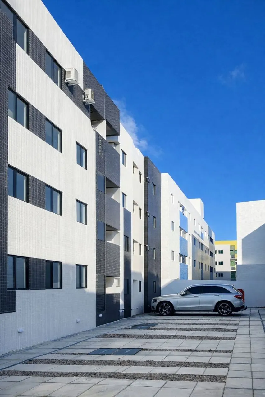 2-bedroom apartment in a building with a pool — photo 4