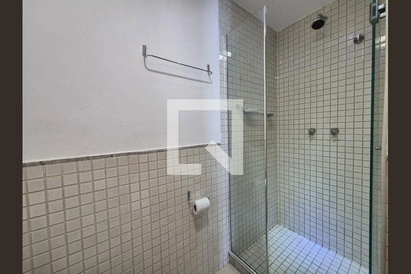 Apartamento para aluguel com 3 quartos e 85 m² — photo 13