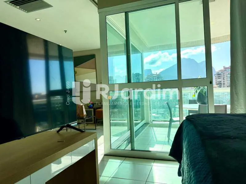1-bedroom apartment with balcony and integrated kitchen — photo 7